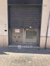 Negozio/Locale commerciale in Affitto in Via Paolo Baratta a Battipaglia