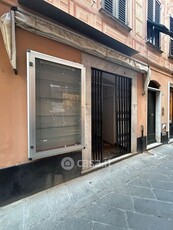 Negozio/Locale commerciale in Affitto in Via Roma a Lavagna