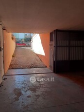 Negozio/Locale commerciale in Affitto in Via Taranto a Ladispoli