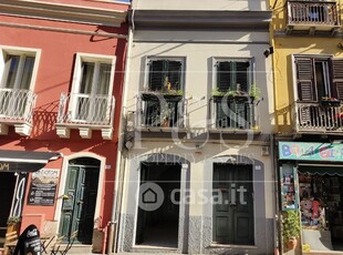 Negozio/Locale commerciale in Vendita in Corso Vittorio Emanuele II 215 a Cagliari