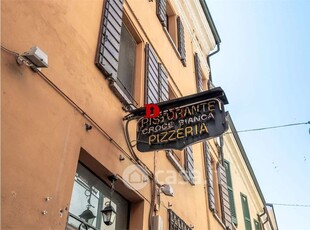 Negozio/Locale commerciale in Vendita in Via Giuseppe Franchetti 9 a Mantova