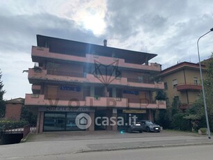 Negozio/Locale commerciale in Vendita in Via Roma 58 a Bastia Umbra