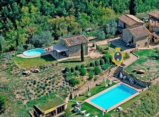 Palazzina commerciale in vendita a Greve In Chianti