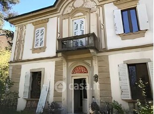 Palazzo in Vendita in Via Lecco 84 a Monza