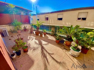 Quadrilocale con terrazzi, Massa centro