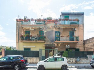 Quadrilocale in Via Antonio Pacinotti, Catania, 2 bagni, 115 m²