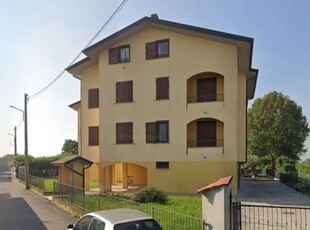 Quadrilocale in Via Livrini, Caravaggio, garage, 77 m² in vendita