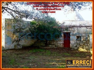 Rustico casale da ristrutturare, in vendita in Contrada Guappi/falghero 123, Ostuni