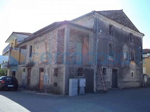 Rustico casale da ristrutturare, in vendita in Via Fraioli Casilina, Rocca D'arce
