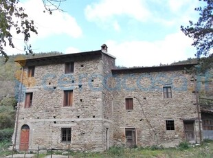 Rustico casale in vendita a San Godenzo