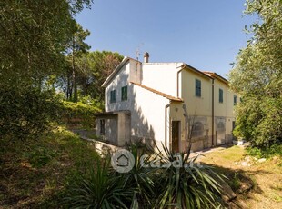 Rustico/Casale in Vendita in Via del Castello 1 a Casciana Terme Lari