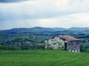 Rustico in Frazione Poggio, Ancona, 10 locali, giardino privato