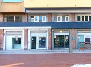 T. GARGALLO/VILLABIANCA: LOCALE COMMERCIALE SU 2