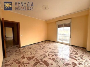 Trilocale in Via Campania, Sciacca, 1 bagno, con box, 100 m², 4° piano