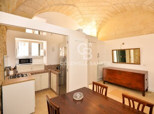 Trilocale in Via Ferrante D'Aragona, Lecce, 2 bagni, 100 m² in vendita