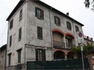 Trilocale in Via Monte Rosa 8, Albiolo, 1 bagno, 60 m², 1° piano