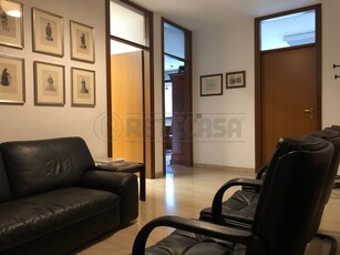 Ufficio / Studio in affitto a Bassano del Grappa