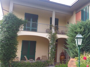 Vendita Villa bifamiliare in PONTASSIEVE