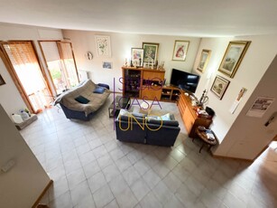 Villa a schiera a San Giovanni Valdarno, 7 locali, 2 bagni, 190 m²