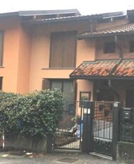 Villa a schiera in Via Mezzanella 3/G, Rovellasca, 3 locali, 2 bagni