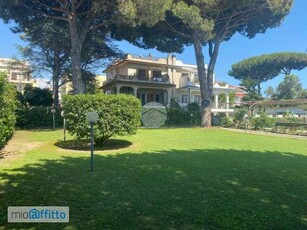 Villa arredata con terrazzo Anzio