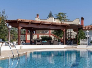 Villa con Piscina Privata in Puglia per 12 persone