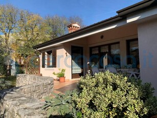 Villa in ottime condizioni, in vendita in Aurisina Cave, Duino-aurisina