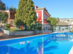 Villa in ottime condizioni, in vendita in Strada Colle Fiorito 6, Sanremo