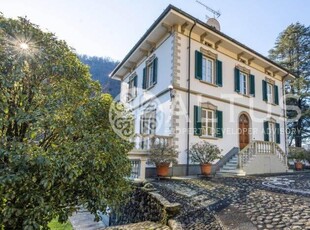 Villa in vendita a Bagni Di Lucca