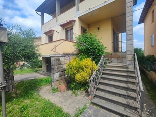 Villa in vendita a Campi Bisenzio