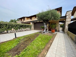Villa in vendita a Castelcovati