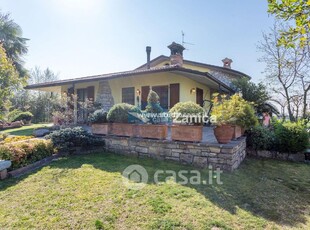 Villa in Vendita in a Bergamo