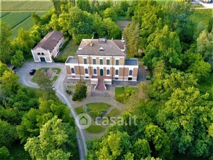 Villa in Vendita in a Reggio Emilia