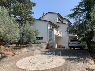 Villa in Vendita in a Terni