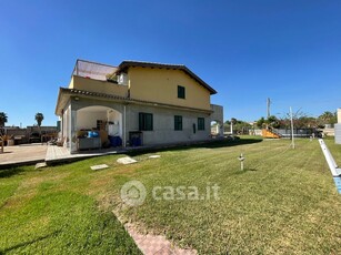 Villa in Vendita in Strada Benali a Siracusa