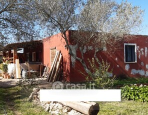 Villa in Vendita in Strada Vicinale Montalè 52 a Sassari