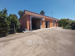 Villa in Vendita in Via dei gelsomini 23009923 a Aprilia