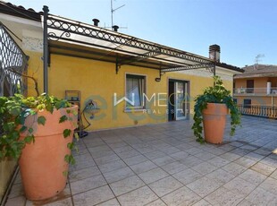 Villa in vendita in Via Della Rocchetta, Salo'