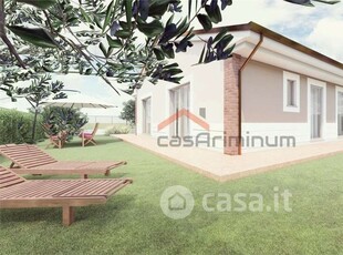 Villa in Vendita in Via Padulli a Rimini