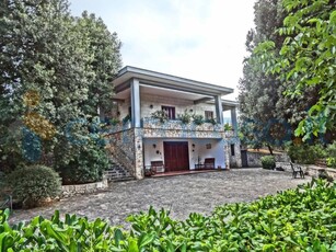 Villa in vendita in Viale Del Minareto, Fasano