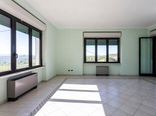 Villa unifamiliare in vendita a Montaldo Roero