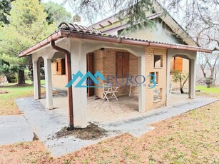 Villa unifamiliare in vendita a Montefortino