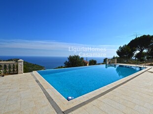 Villa vista mare a Camporosso