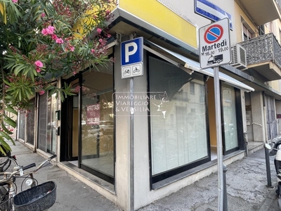 spazio commerciale in affitto a Viareggio