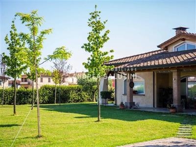 Villa in buono stato di 297 mq. a Montecalvoli Basso
