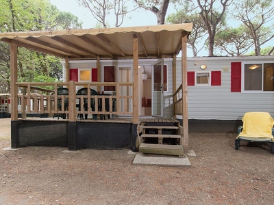 Casa mobile indipendente con terrazza vicino al mare sulla costa adriatica