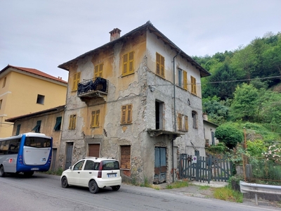 Case - Villa a Savignone