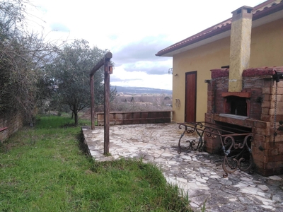 Casa in vendita in Monterosi, Italia