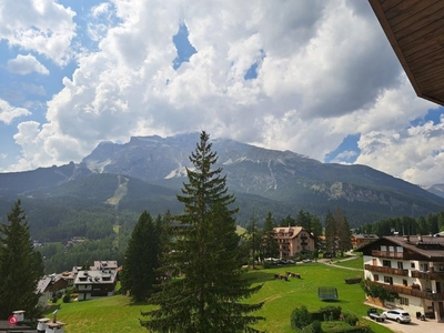 Appartamento in Affitto in Località Verocai a Cortina d'Ampezzo