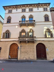 Appartamento in Affitto in Stradone S. Fermo 17 a Verona